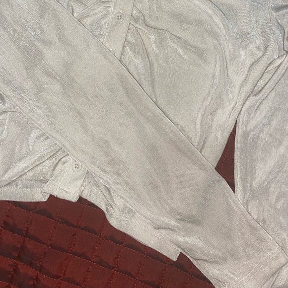 Garage, Daphne Long Sleeve Ruched Blouse - Picture 4 of 7